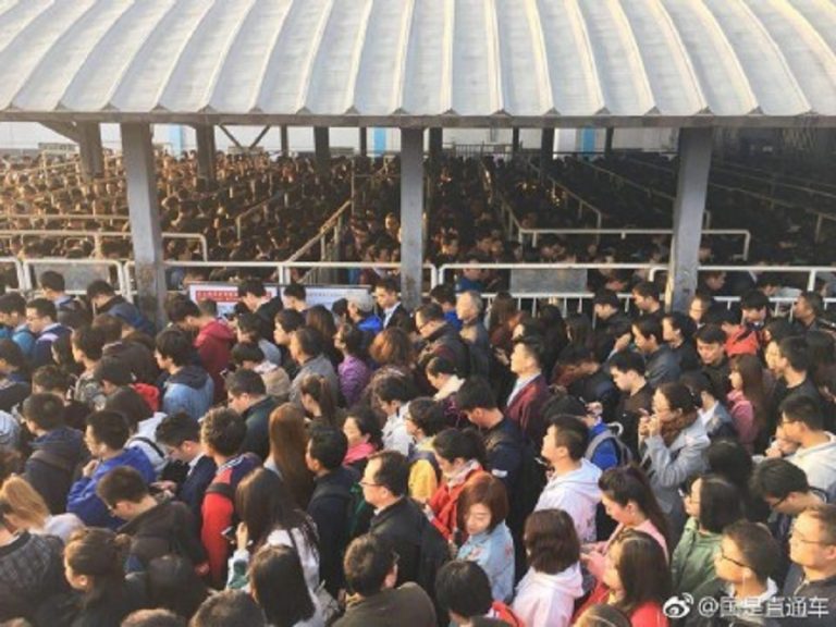 Akibat Pemeriksaan Keamanan Super Ketat Jelang Kongres Nasional Kekacauan Terjadi di Stasiun Kereta Bawah Tanah Beijing