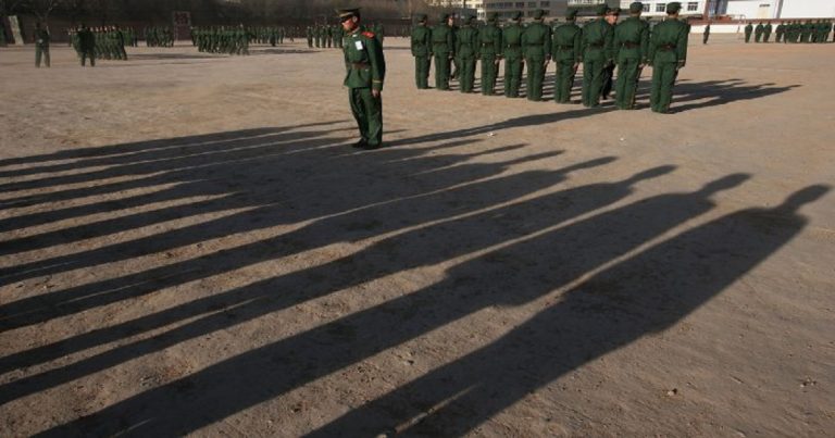 Xi Jinping Deklarasi Perang terhadap “Partai Pangeran?” Mantan Perwira Staf Angkatan Laut Mengungkapkan Alasan Mengapa Li Shangfu Diselidiki