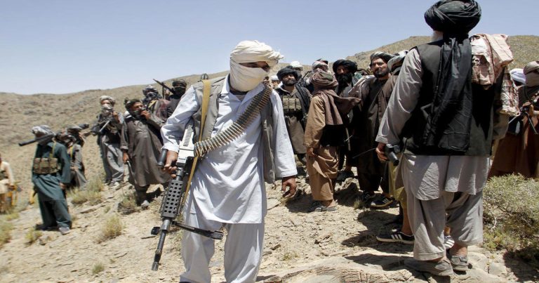 Pertempuran Antara Dua Kelompok Taliban di Afghanistan Tewaskan 50 Orang