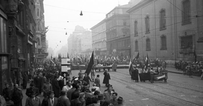 pemberontakan Hungaria terhadap komunis