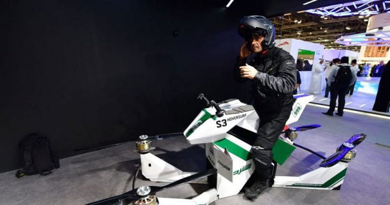 Polisi Dubai Pamerkan Motor Terbang dan Sepeda Pintar di GITEX Trade Show