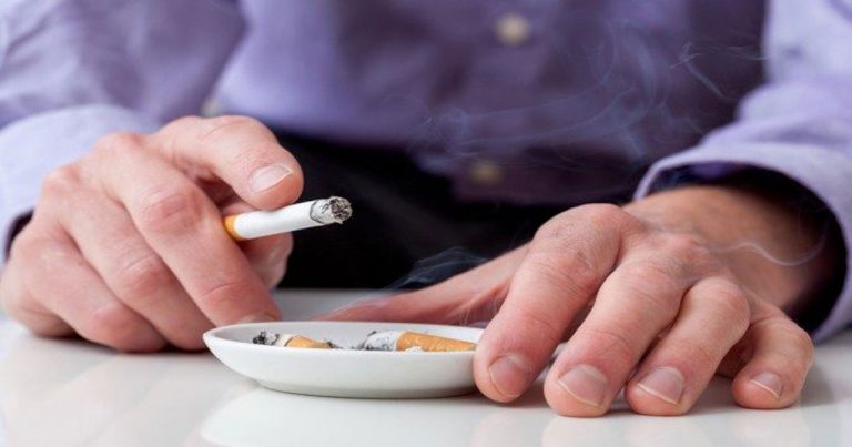 Perokok Bersiap Merasakan Rokok Pada Tahun Depan yang Lebih ‘Pahit’