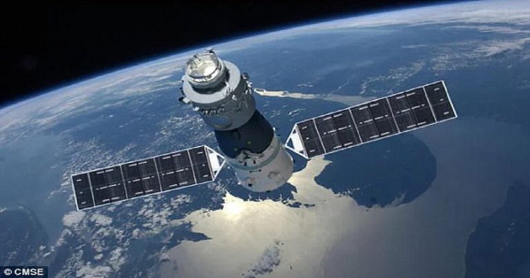 Stasiun Luar Angkasa Tiongkok ‘Tidak Terkendali’ Akan Jatuh ke Bumi Dalam Hitungan Bulan (Video)