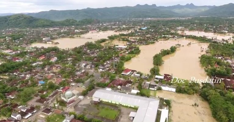 Dampak Mengganas Badai/Siklon Tropis Cempaka, 19 Orang Meninggal Dunia