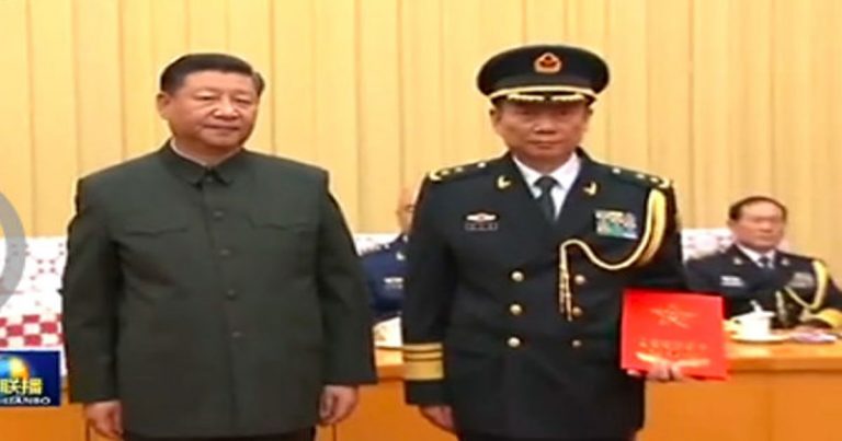 Anggota dan Sekretaris Komisi Inspeksi Disiplin Militer Tiongkok Dilantik Xi Jinping Sebagai Lanjutan dari Operasi Pembersihan KKN di Kalangan Militer