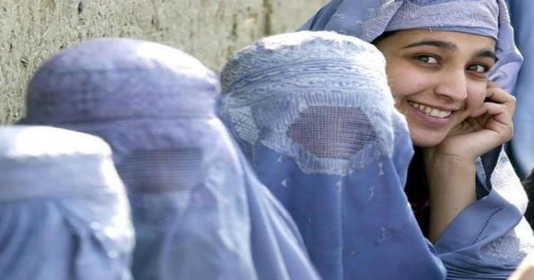 Pertama Kali di Provinsi Afghanistan, Restoran Konsumen Wanita Dibuka Dilengkapi Perpustakaan