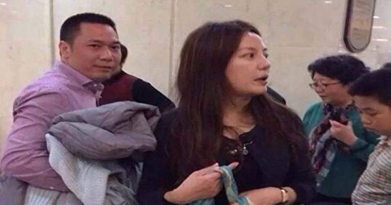 Pasangan Aktris Zhao Wei Menjalani Sanksi Hukuman Komisi Regulasi Sekuritas Tiongkok dan Hadapi Klaim Ratusan Investor