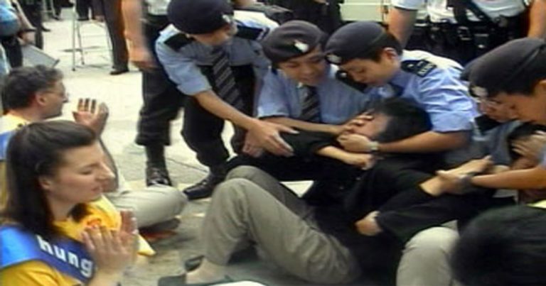 Serangkaian laporan “Tempaan 18 Tahun Pasca 20 Juli 1999” Menang Banding Perkara Falun Gong 2002 (2)