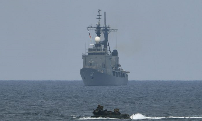 latihan perang militer bersama di laut china selatan