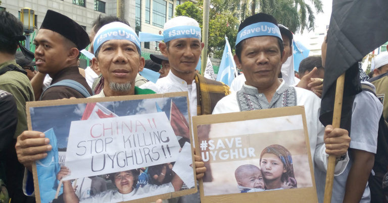 Aksi 2112 Bela Muslim Uighur dengan Mengutuk Rezim Komunis Tiongkok di Sejumlah Wilayah Indonesia