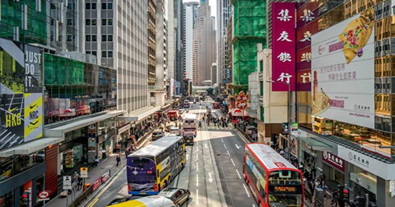 Banyak Warga Hong Kong Bermigrasi Karena Dikecewakan oleh Satu Negara Dua Sistem