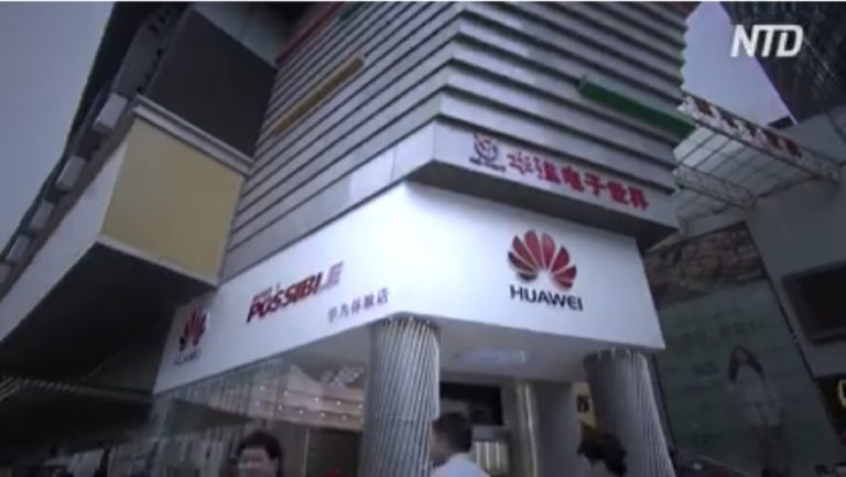 Huawei Tiongkok Menghukum Pegawai karena Kesalahan Tweet iPhone