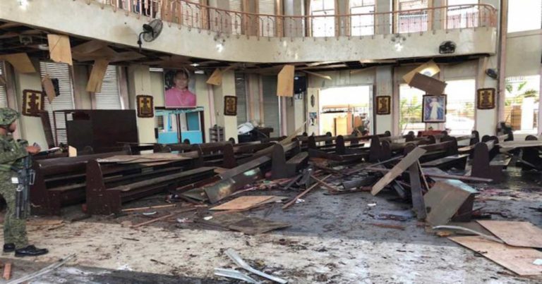 27 Orang Terbunuh dan 77 Terluka Setelah Bom Meledak di Gereja Katolik Filipina