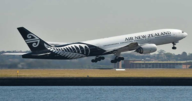Air New Zealand Terpaksa Balik Karena Tanpa Izin Pendaratan di Shanghai