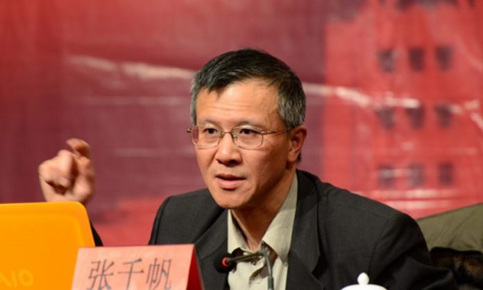 pembredelan buku text karya Profesor Hukum Zhang Qianfan di Sekolah Hukum Universitas Peking