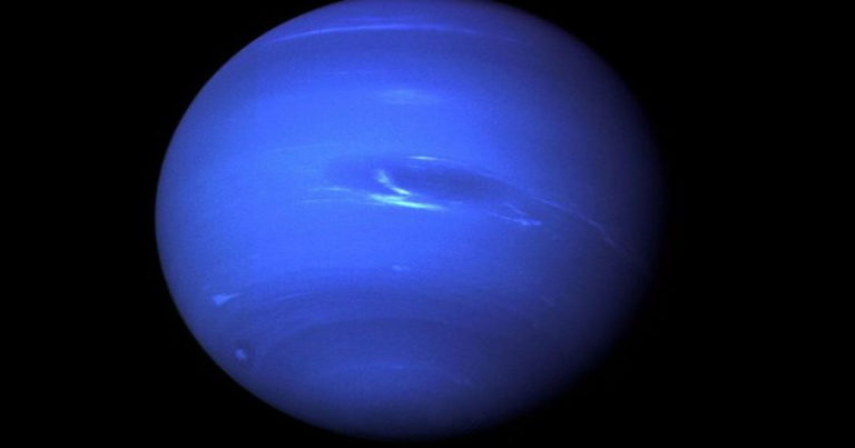 Peneliti Temukan Bulan Baru Mengorbit Neptunus