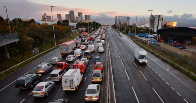 London Akan Terapkan Pajak Tinggi Bagi Mobil Penghasil Polusi
