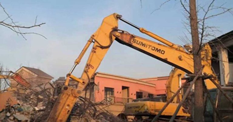 Komunitas Perumahan Kelas Atas di Tianjin, Tiongkok Menghadapi Pembongkaran Paksa
