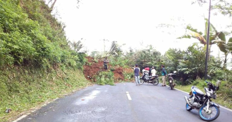 Hujan Deras Mengguyur, 12 Titik di Banjarnegara, Jawa Tengah Tertimbun Longsor