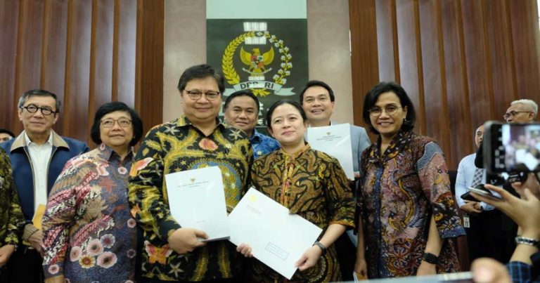 Pemerintah : RUU Cipta Kerja Sejalan Dengan Prinsip Desentralisasi dan Otonomi Daerah