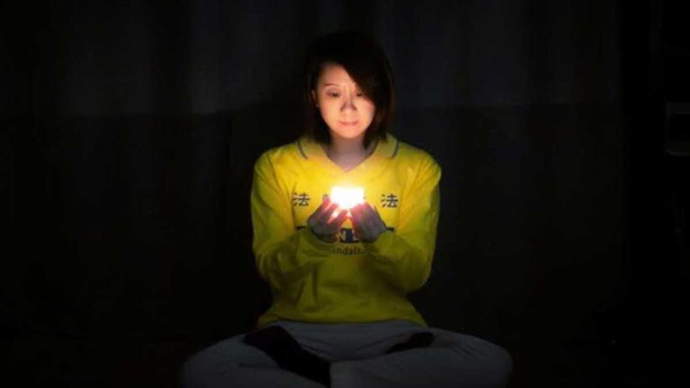 Di Tengah Penyebaran Virus, Nyala Lilin Online Tetap Bersemangat Memprotes Pelanggaran HAM Komunis Tiongkok