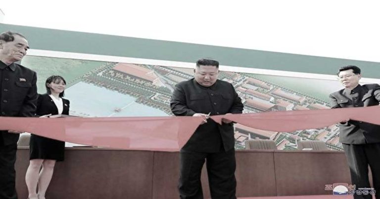 Media Korut Melaporkan Kim Jong-un Muncul di Sebuah Upacara, Trump Menolak Berkomentar