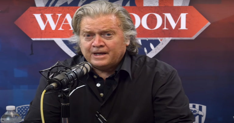 Steve Bannon: Kita Terlibat Perang Kinetik dengan Tiongkok, Jika Kita Tidak Memenangkan Perang Informasi dan Ekonomi