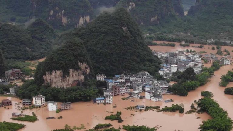 Banjir Besar Melanda di 11 Provinsi di Tiongkok, Media yang Dikelola Partai Komunis Tiongkok Bungkam