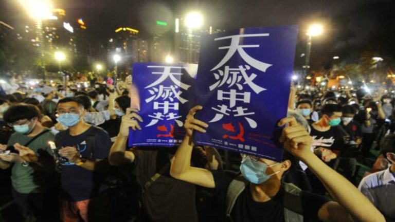 Ribuan Warga Hong Kong Memperingati Insiden Pembantaian Lapangan Tiananmen 1989