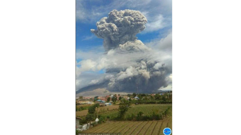 Gunung Sinabung Kembali Erupsi dengan Ketinggian Kolom 5.000 Meter
