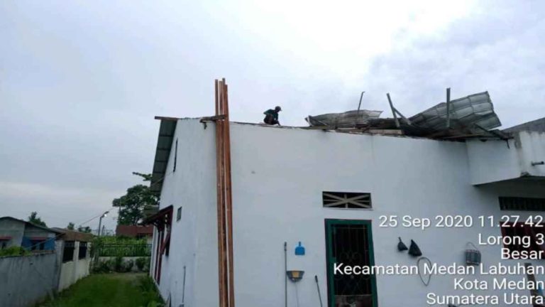 Ratusan Rumah di Kota Medan Rusak Akibat Diterjang Angin Puting Beliung
