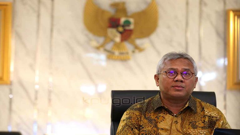 Ketua KPU RI Arief Budiman Menyampaikan Dirinya Positif Corona
