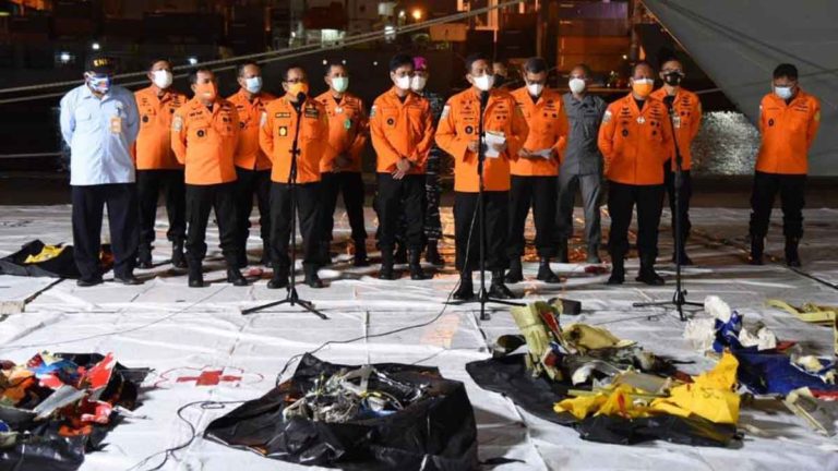 Pencarian Jatuhnya Sriwijaya Air SJ-182, 74 Kantong Jenazah Berhasil Dievakuasi