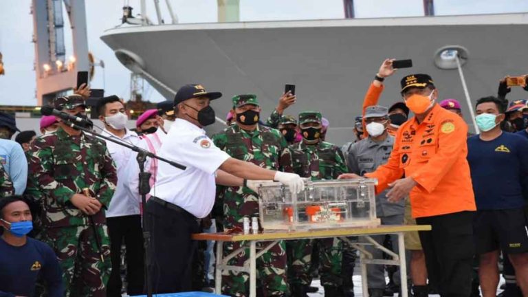 Black Box Data Pesawat Sriwijaya Air SJ-182 Berhasil Ditemukan