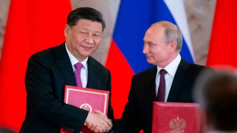 Xi Jinping dan Vladimir Putin Mempunyai Pertukaran Tahun Baru yang Tidak Biasa