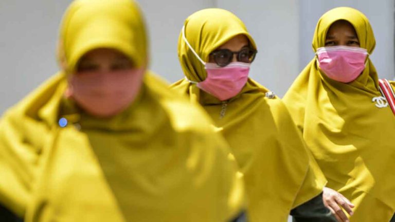 Pemerintah Resmi Cabut Aturan Penggunaan Masker, Indonesia Masuki Transisi Endemi