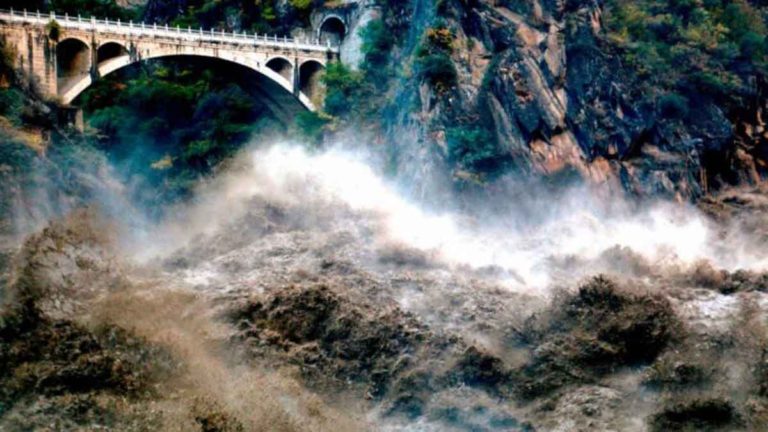 79 Sungai di Tiongkok Masuk Level Waspada, Otoritas Setempat Memperingatkan “Mungkin Terjadi Banjir”