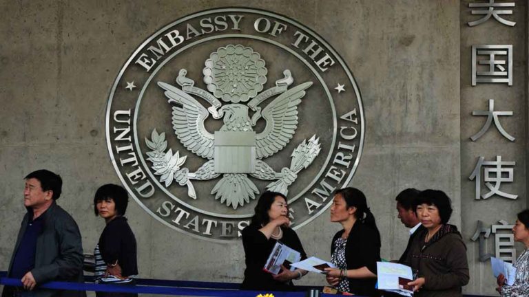 AS Tangguhkan Penerbitan Visa Bagi Warga yang Masuk 4 Kategori Terkait dengan Keamanan Nasional Komunis Tiongkok