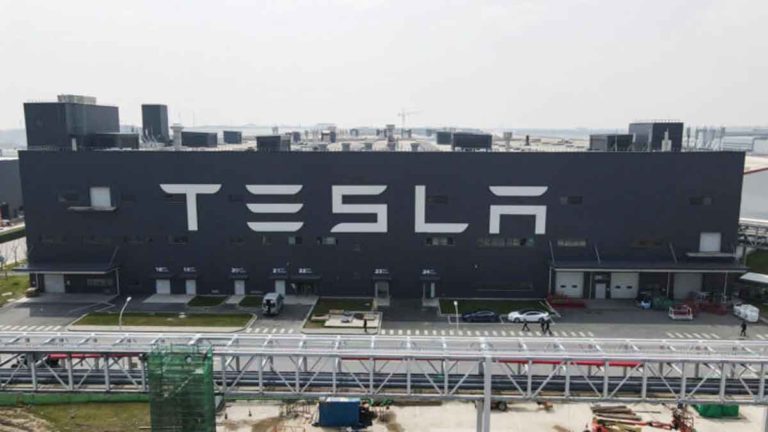 Penjualan Tesla Turun 7% Setiap Tahun, Produsen Mobil Eropa dan Amerika Serikat Mengurangi Produksi Kendaraan Listrik 