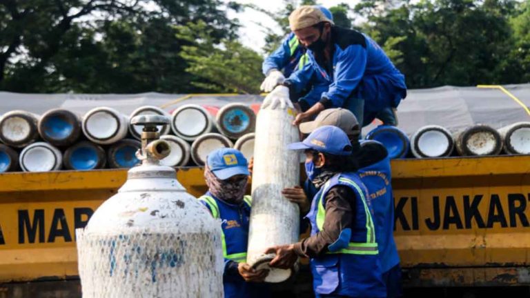 Kebutuhan Semakin Besar di Tengah Lonjakan Kasus COVID-19, Pemprov DKI Dirikan Posko Isi Ulang Oksigen di Monas