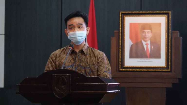 Putra Sulung Presiden Jokowi, Walikota Solo Gibran Rakabuming Positif COVID-19