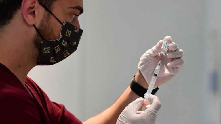 CDC AS : 4.115 Orang yang Divaksinasi Dirawat Inap Karena Infeksi ‘Terobosan’ COVID- 19, 750 Meninggal Dunia