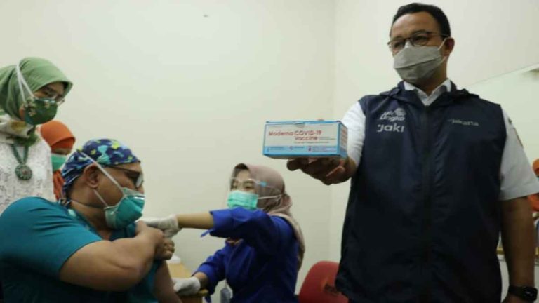 124.000 Tenaga Kesehatan di Jakarta Ditargetkan Sudah Divaksin dengan Dosis Ketiga pada Akhir Agustus