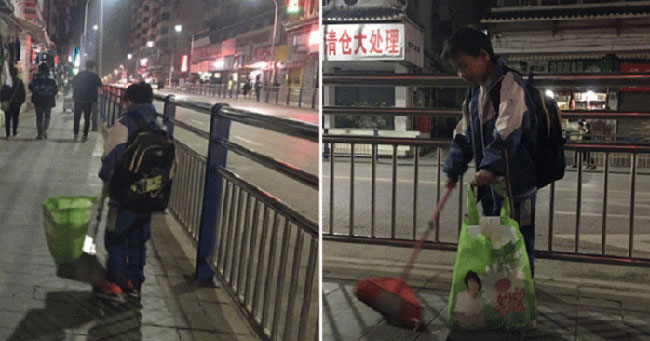 Bocah Berusia 11 Tahun Ini Membantu Ibunya yang Bekerja Sebagai Petugas Kebersihan Jalan dengan Menyapu Jalanan