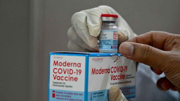 Aturan Perjalanan Selama Nataru, Pemerintah Wajibkan Dua Dosis Vaksin Penuh