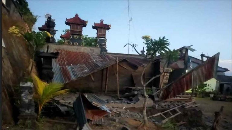 Gempa Guncang Bali, 3 Warga Tewas  dan 7 Terluka