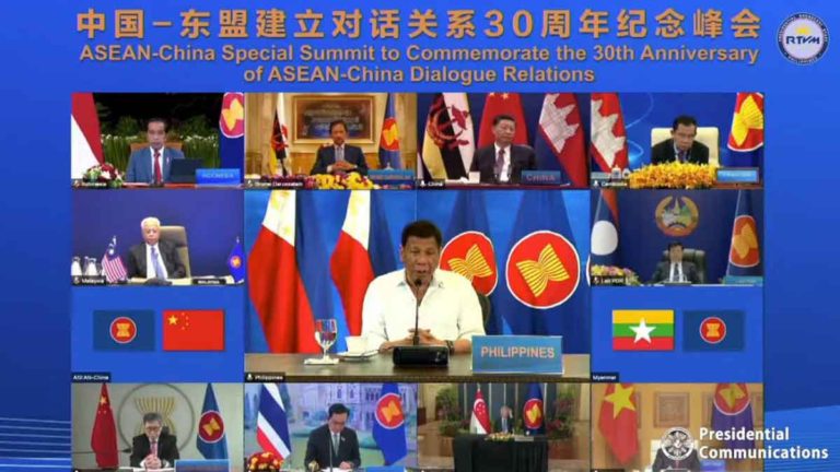 Duterte Kutuk Provokasi Tiongkok di KTT  ASEAN-Tiongkok yang Dipimpin Xi Jinping