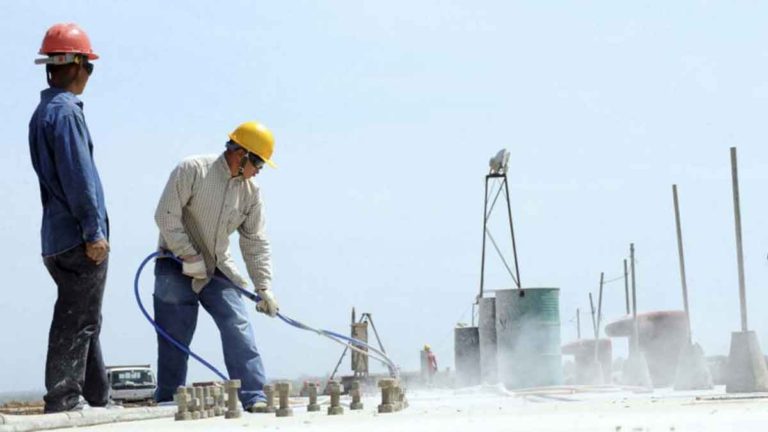 Radio Free Asia : Puluhan Ribu Pekerja Tiongkok Terdampar di Indonesia, Dilaporkan Ada  yang Bunuh Diri dan Kedutaan Tiongkok Disebut “Tidak Peduli”