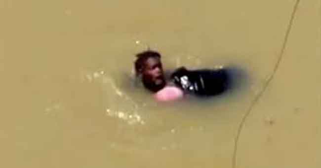 Pria yang Berpikir Cepat Melompat ke Sungai untuk Menyelamatkan Nyawa Lansia Berusia 72 Tahun yang Tenggelam