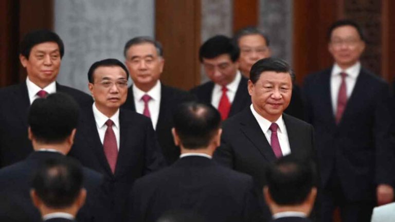 Para Pejabat Partai Komunis Tiongkok Saling Memata-matai Satu Sama Lain Karena Sengitnya Perebutan Kekuasaan